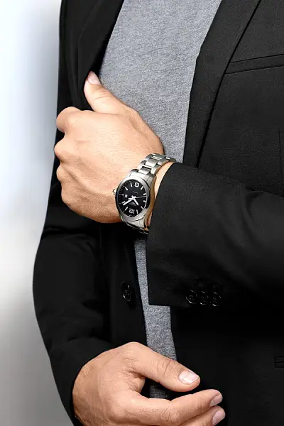 浪琴表康卡斯 L3.759.4.58.6