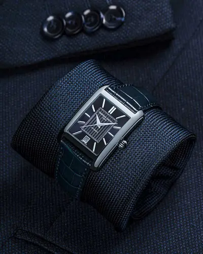 康斯登经典 Carree 自动上链腕表 FC-303N4C6