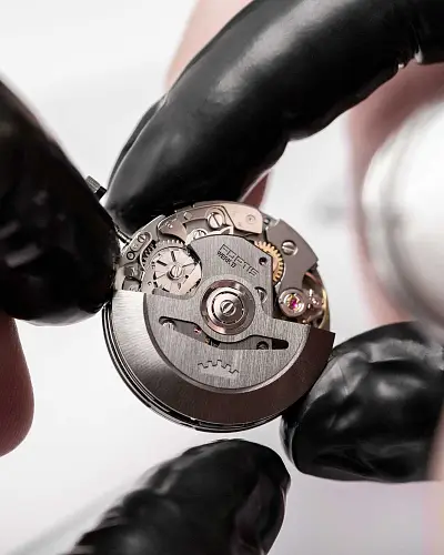 Fortis Novonaut N-42 Block 手镯传承版 F2040008