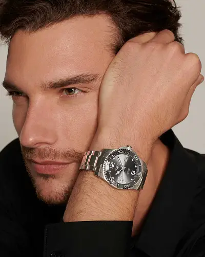 浪琴表 HydroConquest L3.781.4.76.6