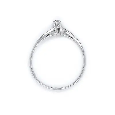 白金锆石订婚戒指