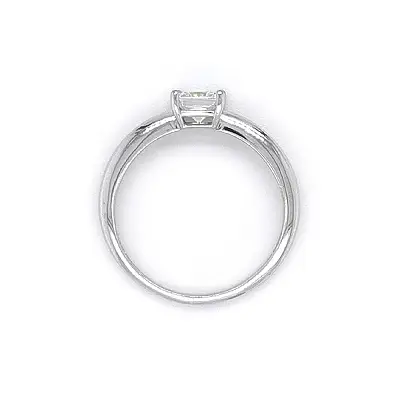 白金锆石订婚戒指