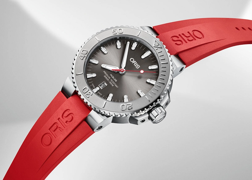Oris Aquis日期保护腕表 01 733 7730 4153-07 4 24 66EB