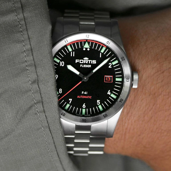 Fortis Flieger F-41 Automatic on Block Barcelet F4220008
