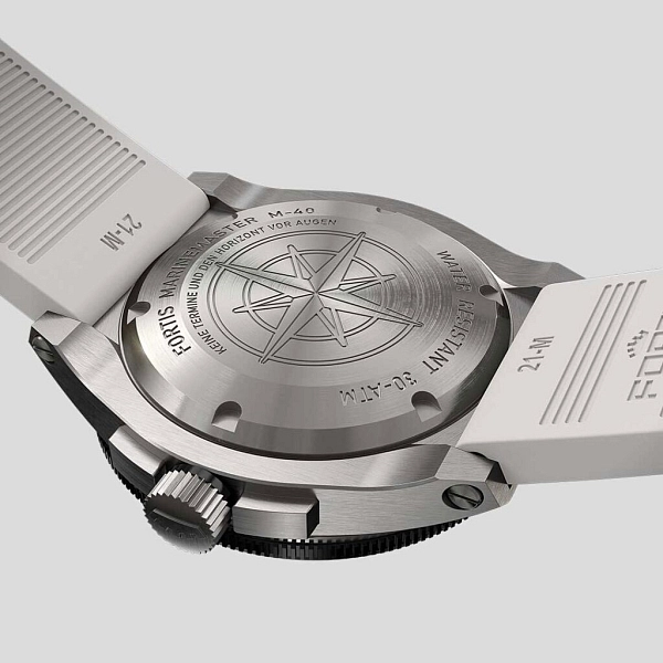 Fortis Marinemaster M-40 雪白色地平线表带 F8120009