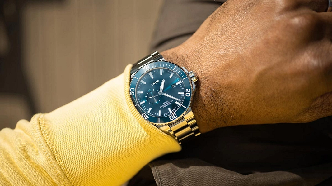 Oris Aquis 小型秒针腕表 01 743 7733 4155-07 4 24 69EB