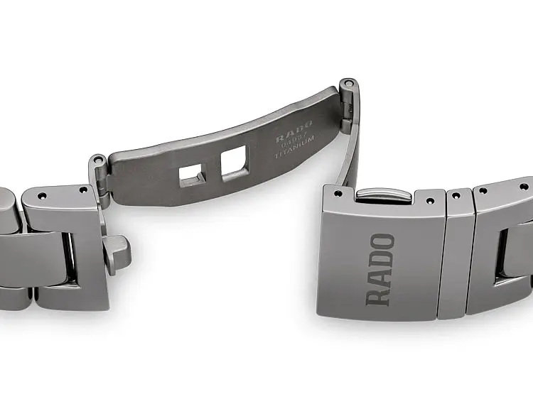 雷达库克船长高科技陶瓷潜水表 R32144202