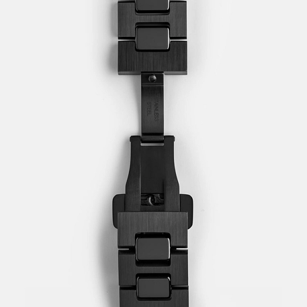 Bell & Ross BR 05 镂空黑色陶瓷腕表 BR05A-BL-SK-CE/SCE