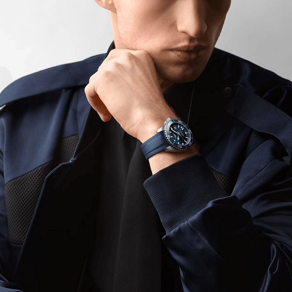 浪琴表 HydroConquest GMT L3.790.4.96.9