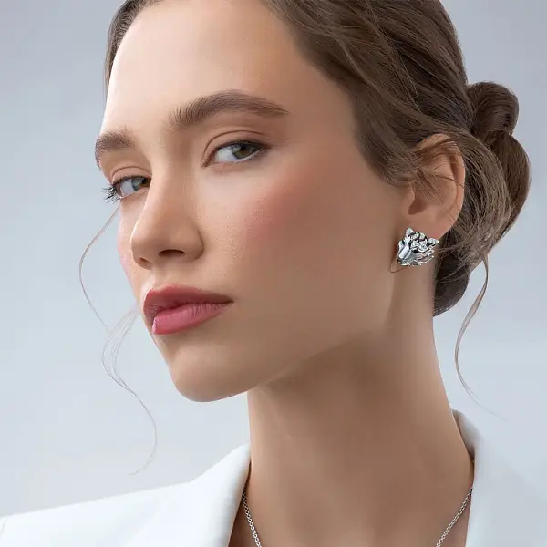 Carrera y Carrera Irbis Pave 耳环