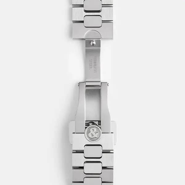 Bell & Ross Br-05 36毫米珍珠贝母钢腕表 BR05A-S-MP-ST/SST