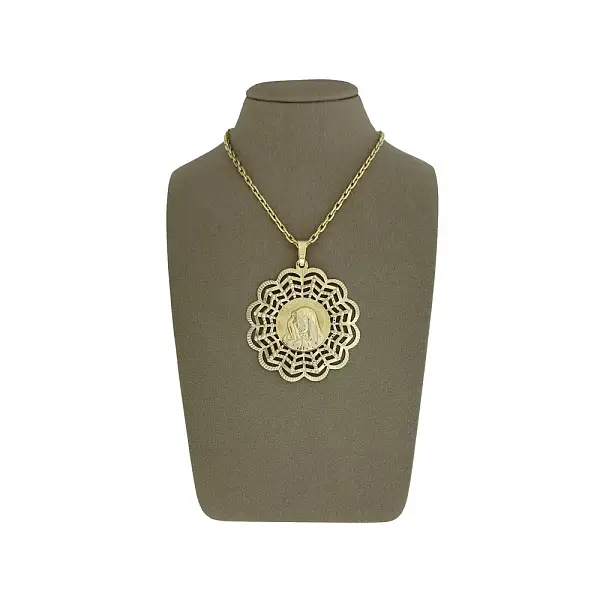 蕾丝边框中的独家圣母吊坠