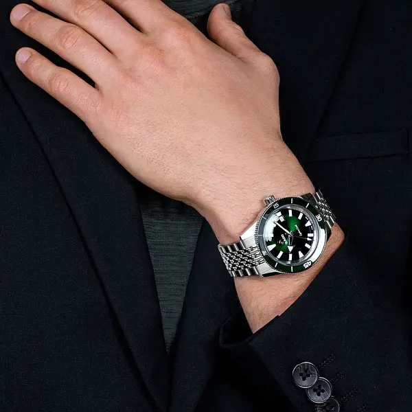 雷达库克船长自动腕表 R32505318