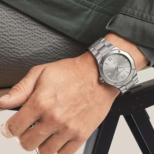 名士 Riviera M0A10622腕表