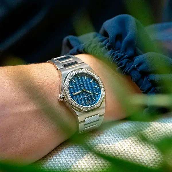 芝柏 Laureato 80189D11A431-11A