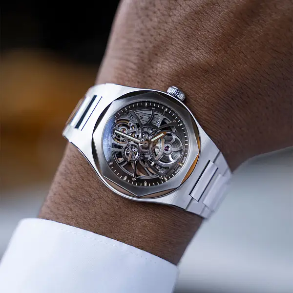 芝柏 Laureato 镂空腕表 81015-11-001-11A