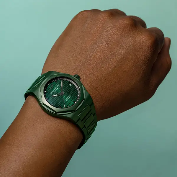 芝柏 Laureato 42 毫米绿色陶瓷阿斯顿-马丁版 81010-32-3081-1CX