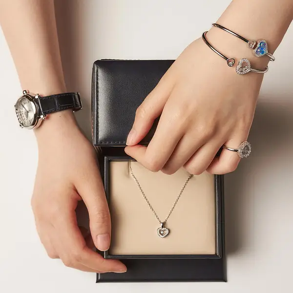 萧邦 Happy Diamonds 金手镯 85A614-1202