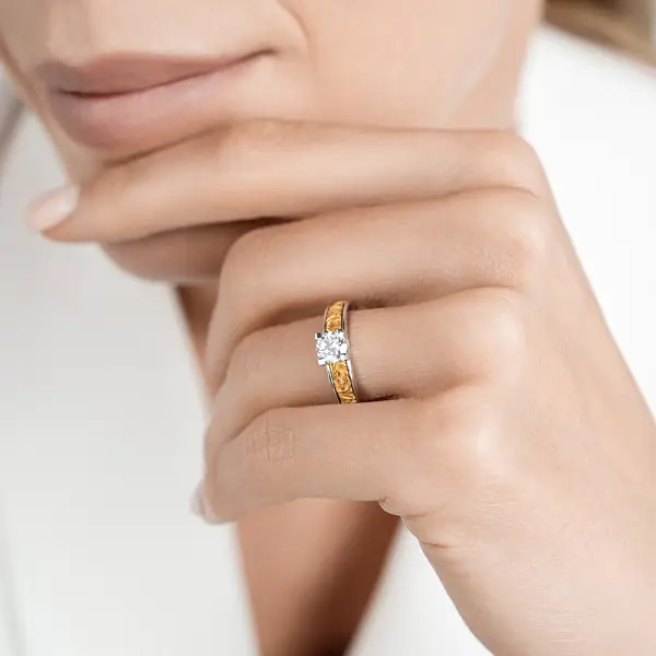 Carrera y Carrera Belleza 订婚戒指