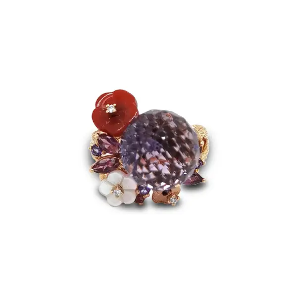 金戒指 半宝石和钻石