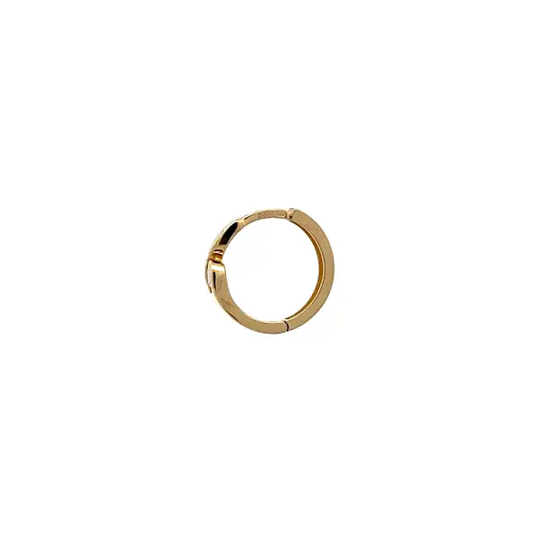 镶锆石的金质圆形耳环