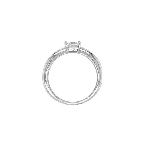 锆石金订婚戒指