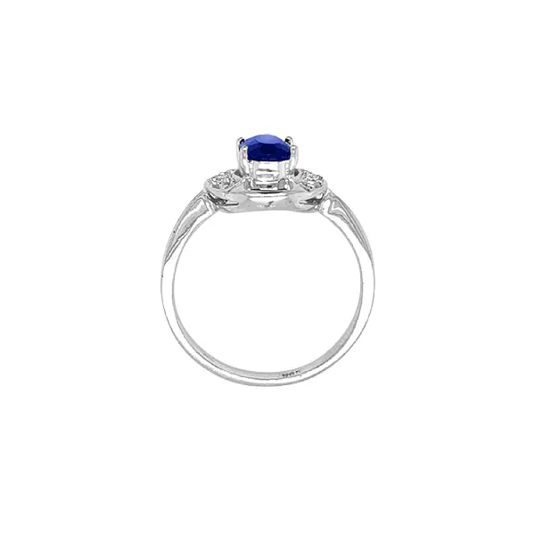 镶彩色宝石的金戒指