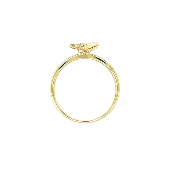 蝴蝶形状的金戒指