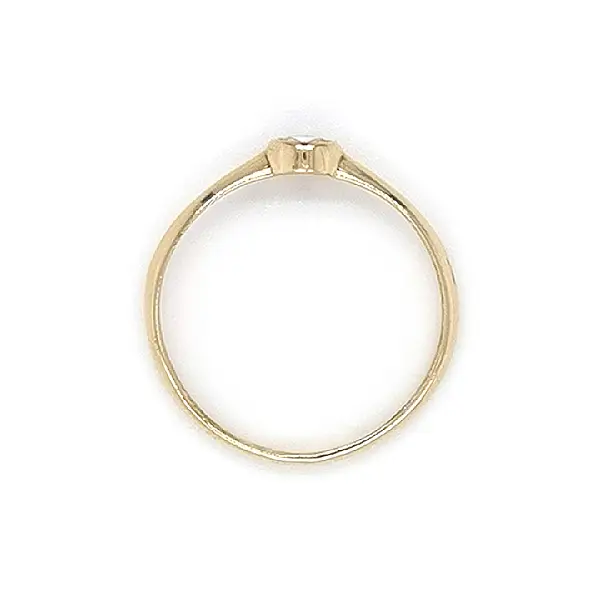 锆石金订婚戒指