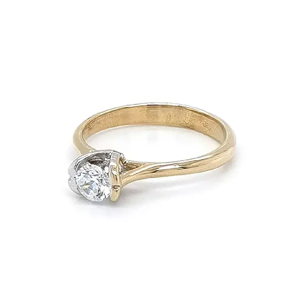 组合金镶锆石订婚戒指