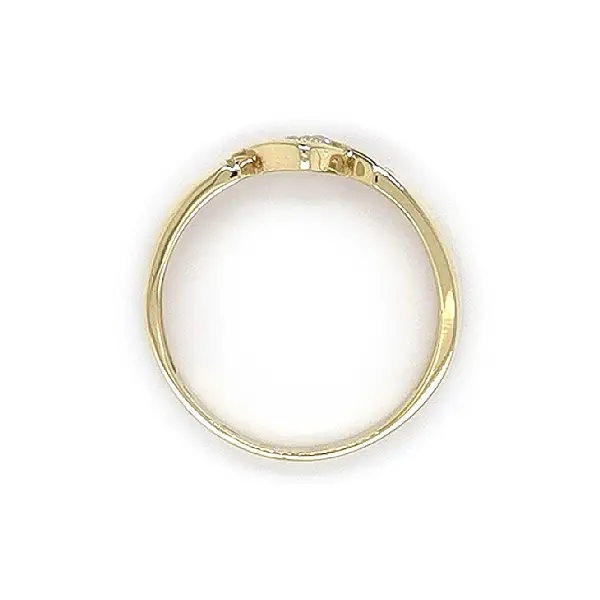 锆石金订婚戒指