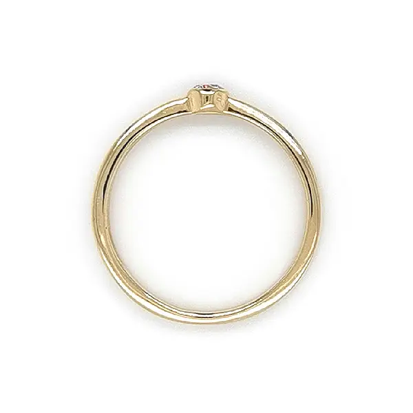 锆石金订婚戒指