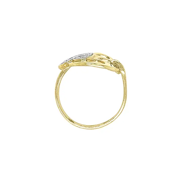 锆石心形金戒指