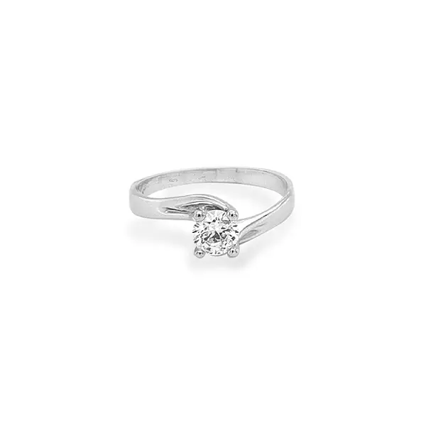 锆石金订婚戒指