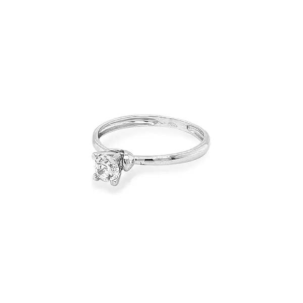 锆石金订婚戒指