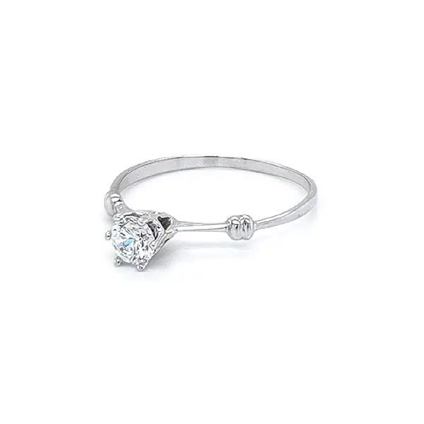 白金锆石订婚戒指