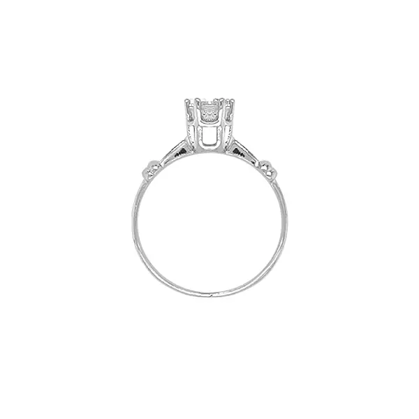 锆石金订婚戒指