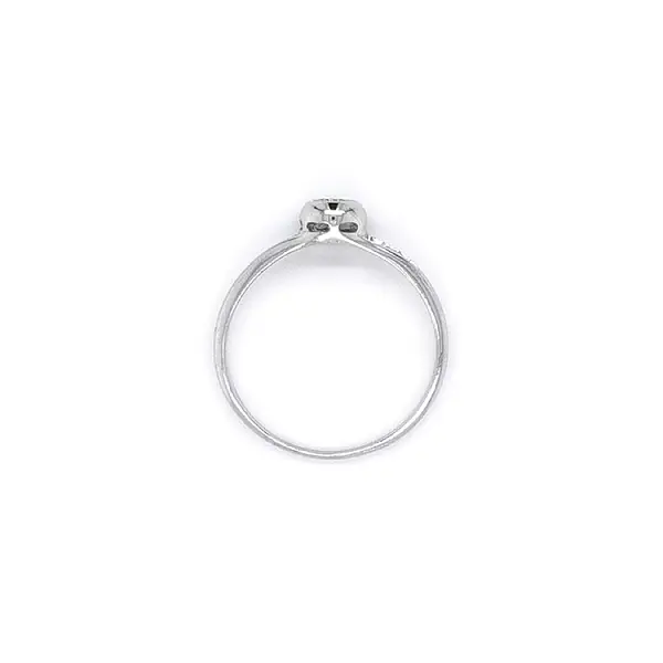 白金锆石订婚戒指