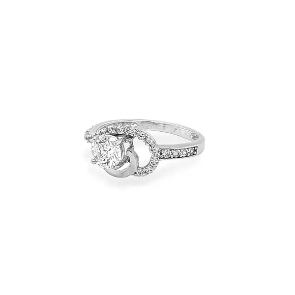 锆石黄金订婚戒指