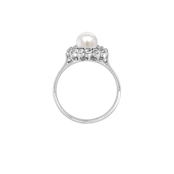 镶珍珠和锆石的金戒指