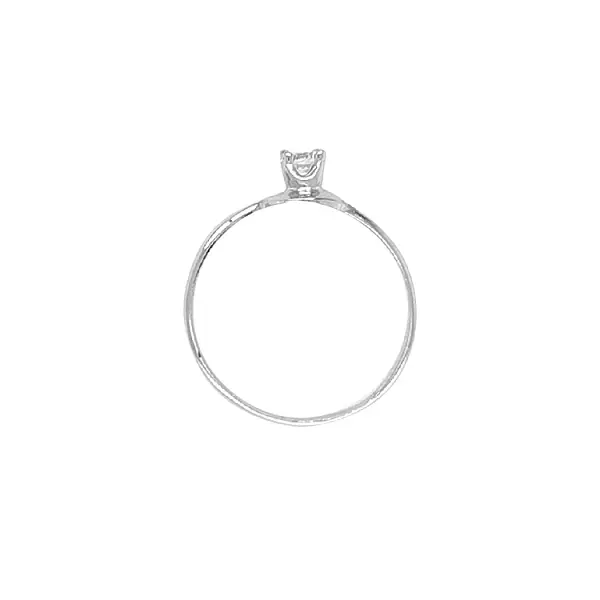 锆石金订婚戒指