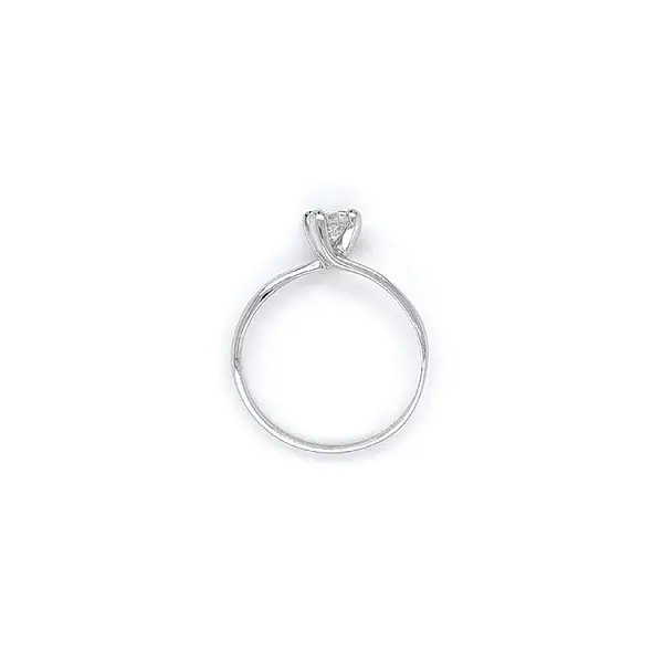 白金锆石订婚戒指