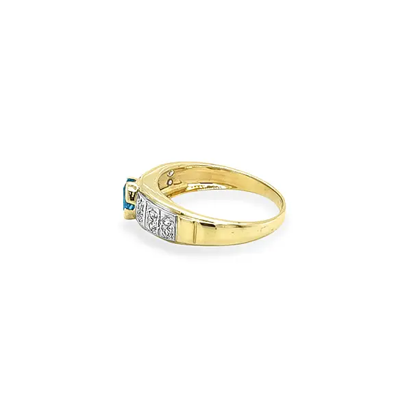 镶彩色锆石金戒指