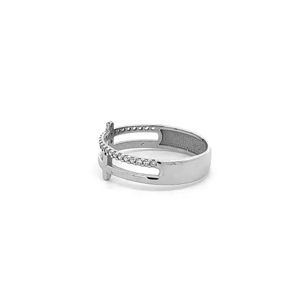 镶锆石白金戒指