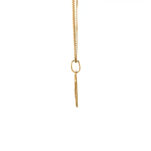 圣母标志黄金吊坠