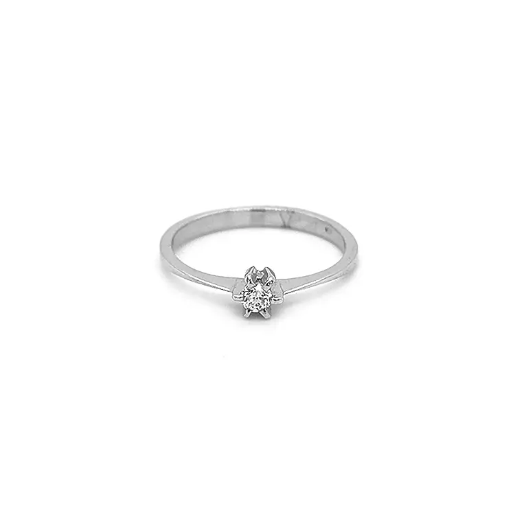 镶钻黄金订婚戒指