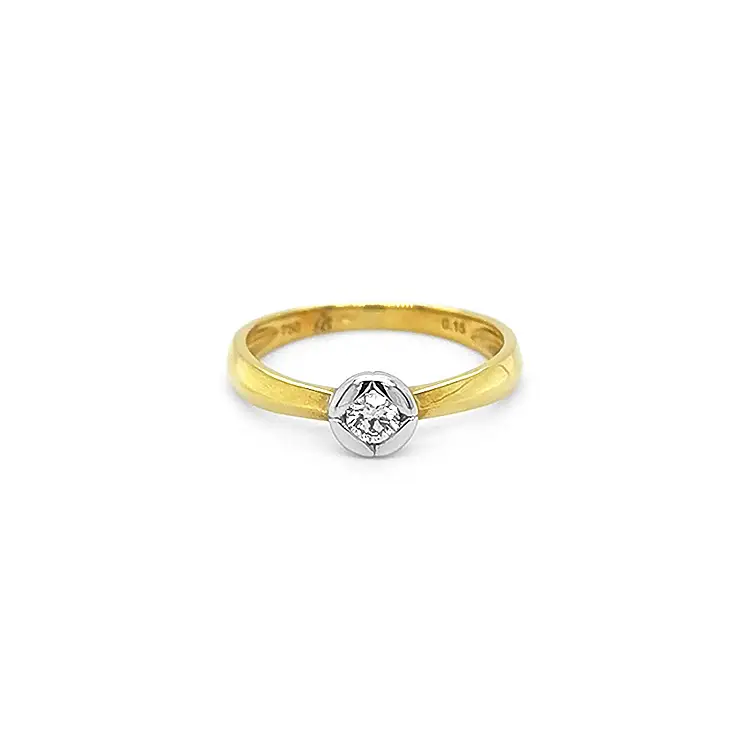 镶钻黄金订婚戒指