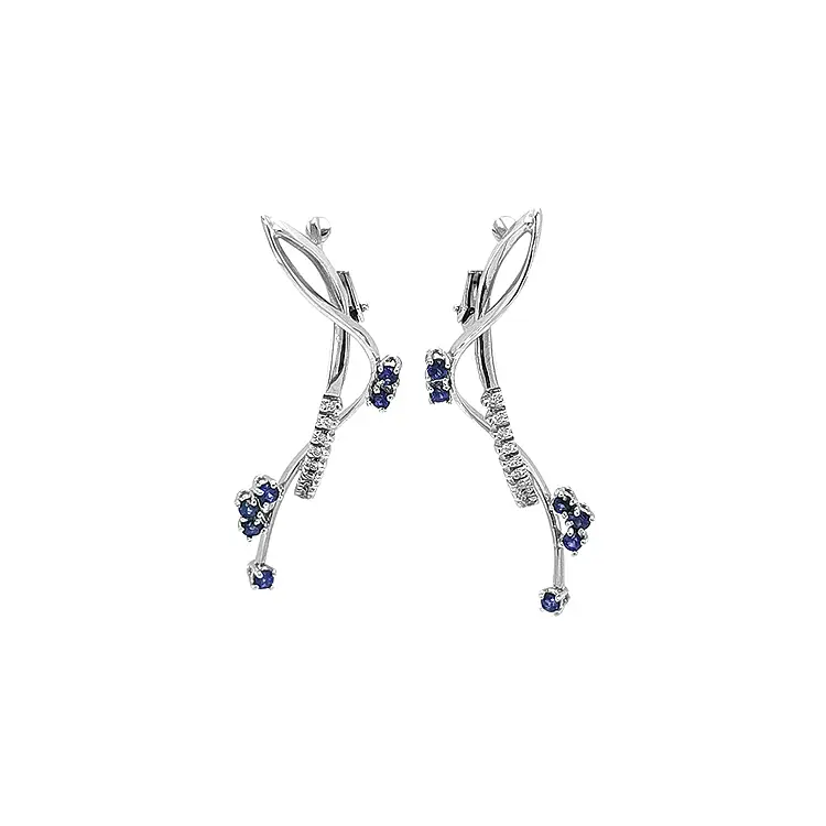 镶蓝宝石和钻石的金耳环