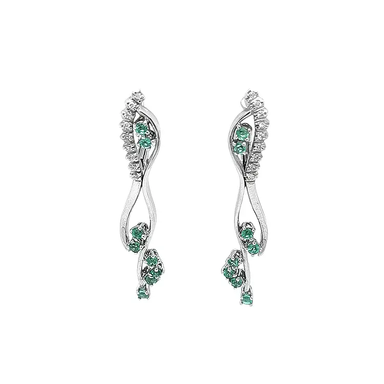 祖母绿和钻石黄金耳环