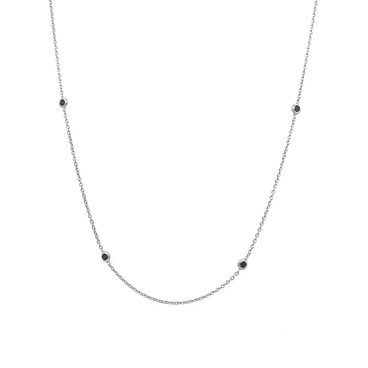 镶嵌黑色宝石的金链